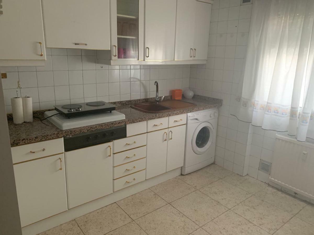 Vivienda Turistica Vistas Catedral Apartment Leon Bagian luar foto
